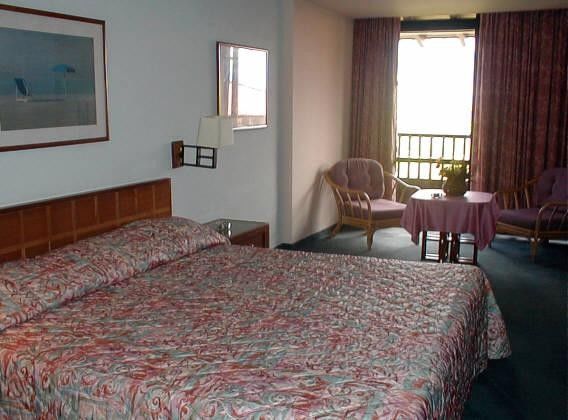 Stauffer Maturin Hotel Exterior photo
